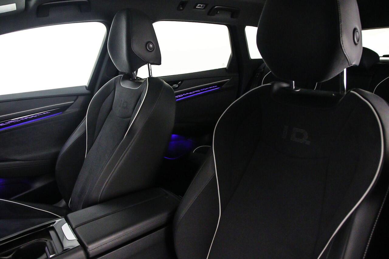 Volkswagen ID ID.7 Tourer Pro Business 286pk Automaat Trekhaak, Warmtepomp, Adaptive cruise control, Panoramadak, 360 camera, LED matrix koplampen, Achteruitrijcamera