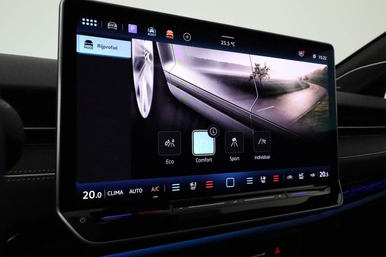 Volkswagen ID ID.7 Tourer First Edition 77 kWh 210 kW / 286 pk | Warmtepomp | IQ Light | DCC | Harman Kardon sound | Navi