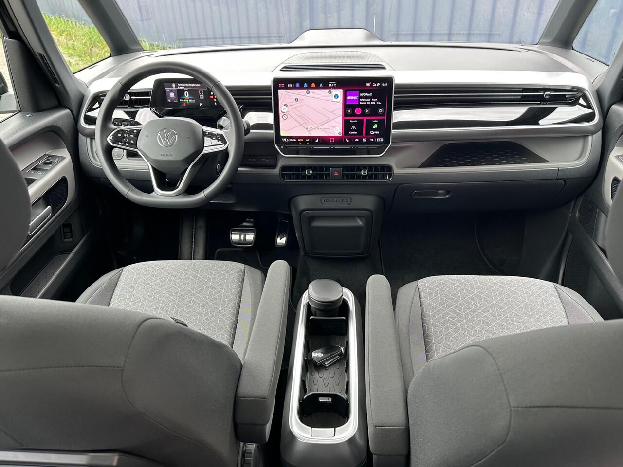 Volkswagen ID. Buzz Pro Bulli 86 kWh 286pk LWB 7p. Panoramadak / Demonstratieauto