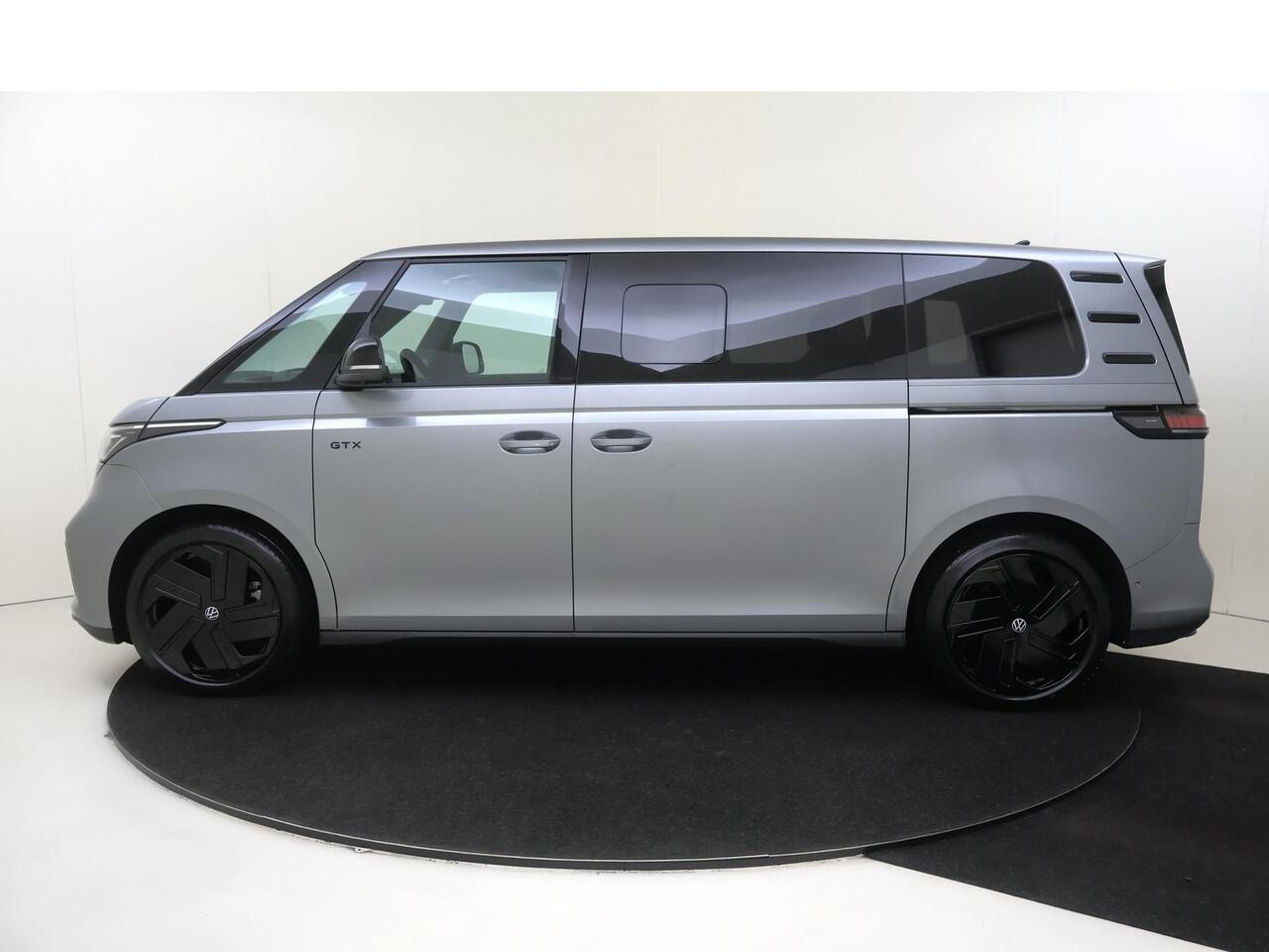 Volkswagen ID. Buzz GTX 250 kW (340 pk) 4M Elektromotor 7pers | 7 zits pakket | Bekleding, 'ArtVelours' GTX Premium | Velgen 'Caracas', 21 inch lichtmetaal | Open & Close Pakket Plus |