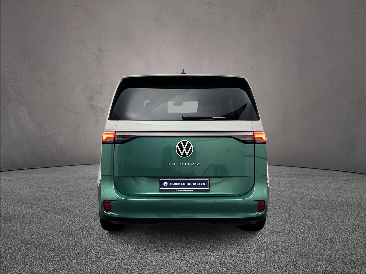 Volkswagen ID. Buzz Pro Bulli 286pk 86 kWh LWB | NETTO-DEAL RIJKLAAR (incl BTW/BPM) | 6-zits | Adaptieve Cruise Control | Matrix-Led koplampen | 20'' |