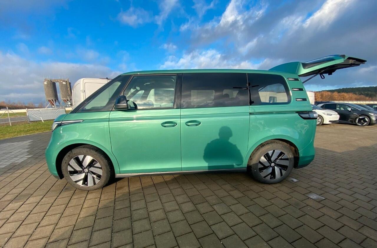 Volkswagen ID. Buzz Pro 77kWh ACC 19 Inch Camera