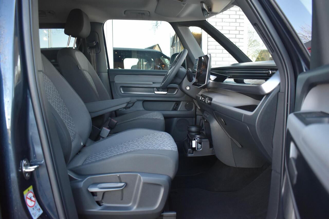 Volkswagen ID. Buzz 86kWh 286PK Pro LWB 7Pers Cam 2xelc schuif ACC 20"