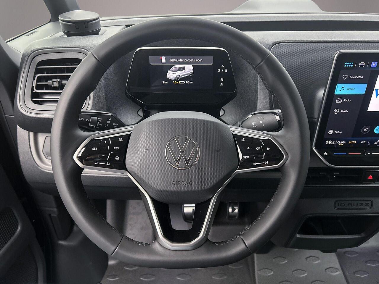 Volkswagen ID. Buzz Cargo Anniversary Edition 170pk 59kWh > netto prijs excl. BTW en kosten rijklaarmaken < | Climatronic | ACC | Stoelverwarming | Trekhaak |