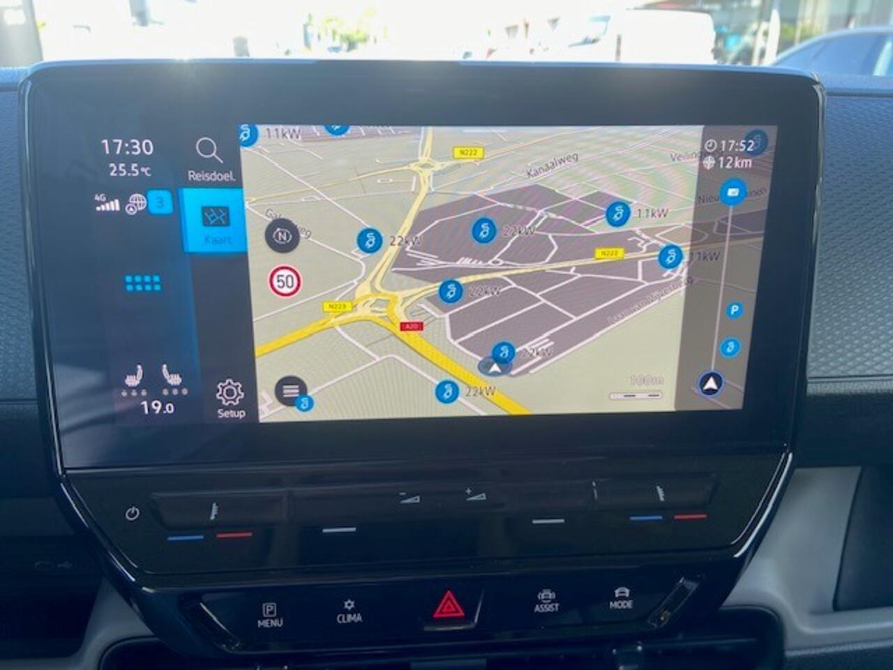 Volkswagen ID. Buzz Cargo 77 kWh / 20 inch zwarte velgen / Carplay / navigatie / camera