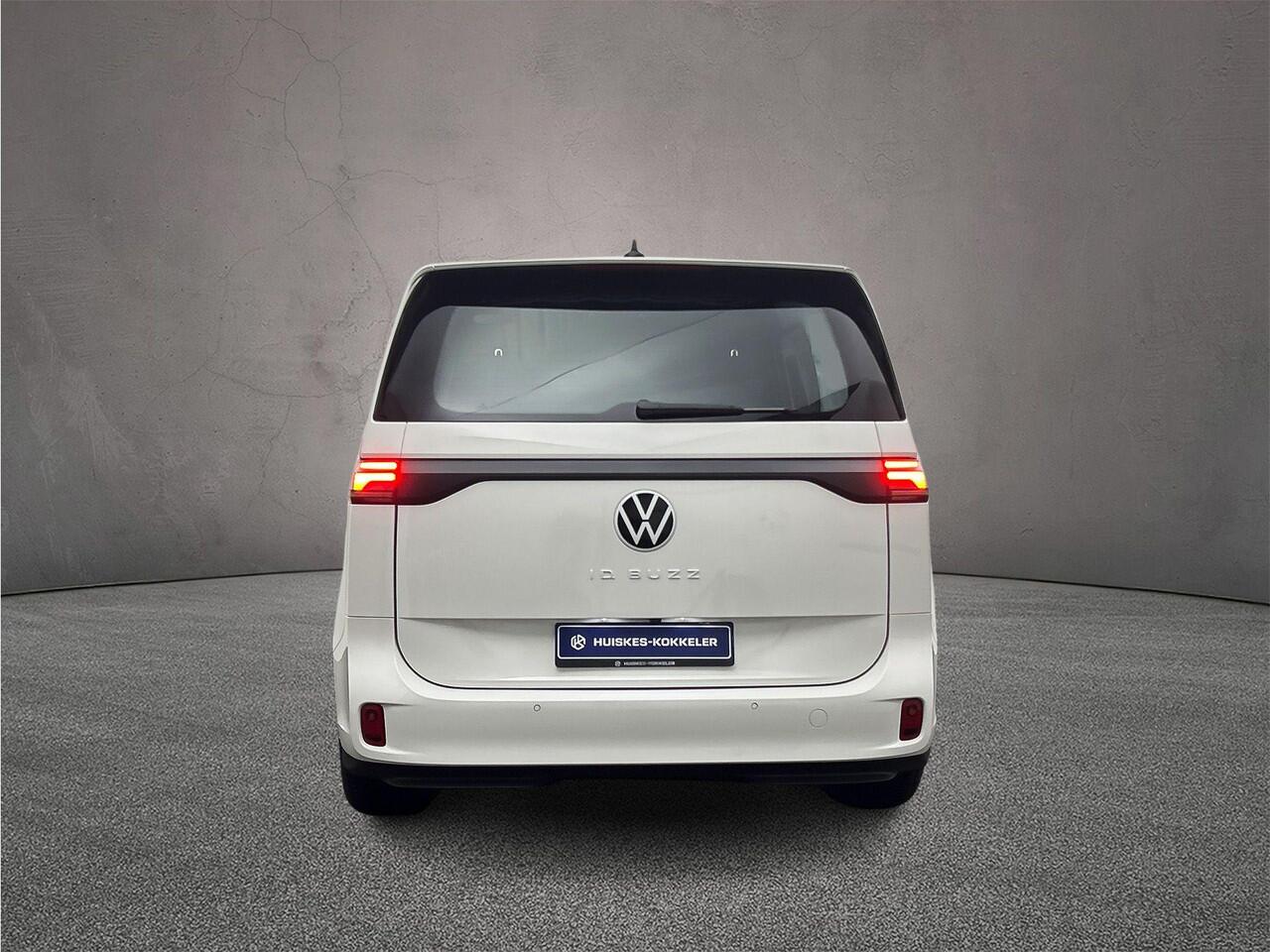 Volkswagen ID. Buzz Cargo Cargo 286pk 79 kWh > Netto-ACTIE-Prijs; bij koop of leasen via HK / excl. kosten rijklaarmaken < | Stoelverwarming | ACC | Achteruitrijcamera | Apple Carplay / Android Auto |