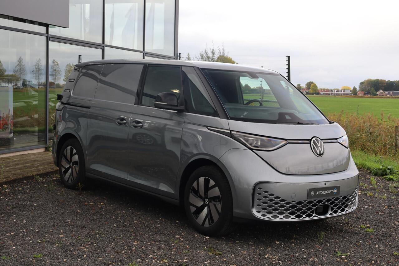 Volkswagen ID. Buzz Cargo Anniversary Edition 79 kWh achterdeuren 2 x schuifdeur 360 graden camera climatronic 2 zone 2 x voorstoel met armleuning multimedia pakket plus open en close pakket met keyless entry alarm trekhaak
