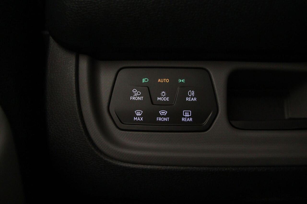 Volkswagen ID. Buzz Cargo Anniversary Edition 286pk 79 kWh > Gelimiteerde editie; netto prijs excl. BTW en kosten rijklaarmaken < | Trekhaak | Achterdeuren | Alarm |