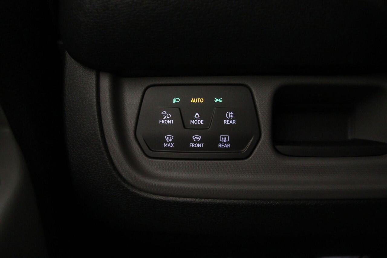 Volkswagen ID. Buzz Cargo Anniversary Edition 286pk 76 kWh > Gelimiteerde editie; netto prijs excl. BTW en kosten rijklaarmaken < | Trekhaak | Schuifdeur links | Alarm |