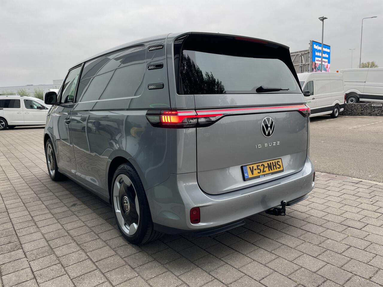 Volkswagen ID. Buzz Cargo Demo edition 286PK RWD | Trekhaak | 2 zits | LED MATRIX |