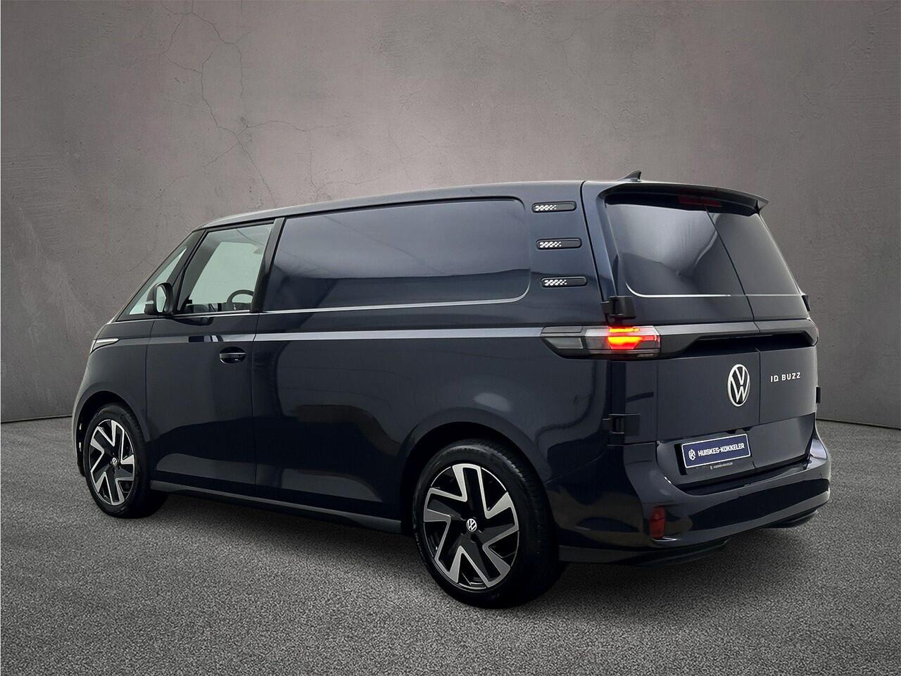 Volkswagen ID. Buzz Cargo Anniversary Edition 286pk 79 kWh > netto ACTIEprijs excl. BTW en kosten rijklaarmaken <