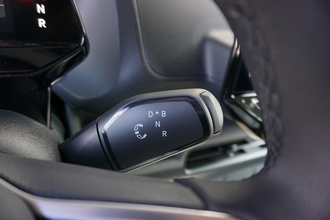 Volkswagen ID. Buzz Cargo Exclusive Edition 21" Velgen Open en Close pakket ACC Apple Carplay Camera Trekhaak