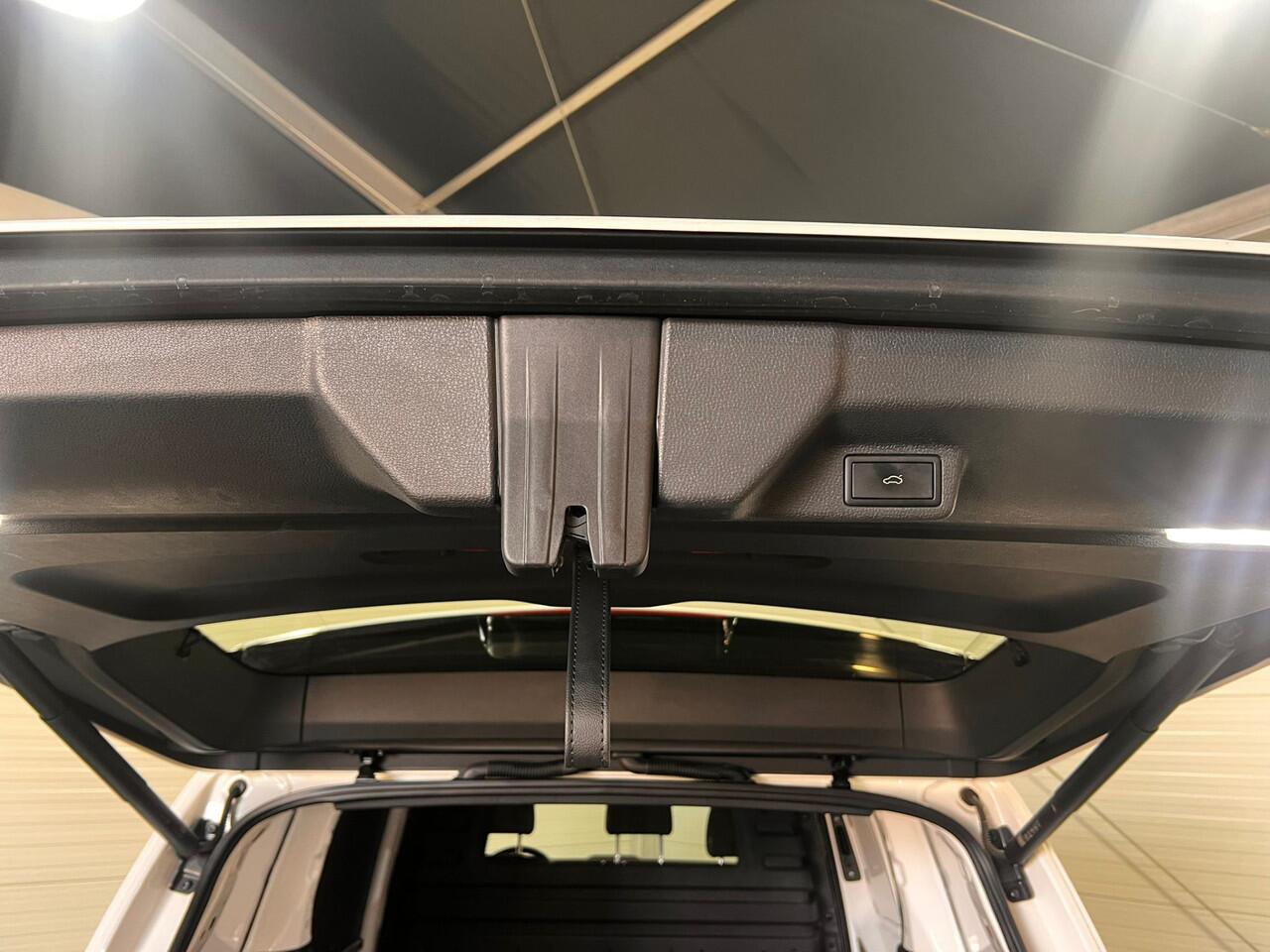 Volkswagen ID. Buzz Cargo 77 kWh VVB383 NIEUWSTAAT