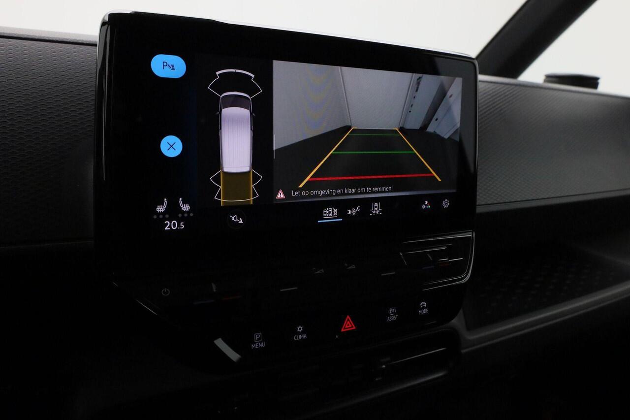 Volkswagen ID. Buzz Cargo 77 kWh 204 pk | Trekhaak | 3-zits | Achteruitrijcamera | Stoelverwarming | Adaptive Cruise | Keyless Entry