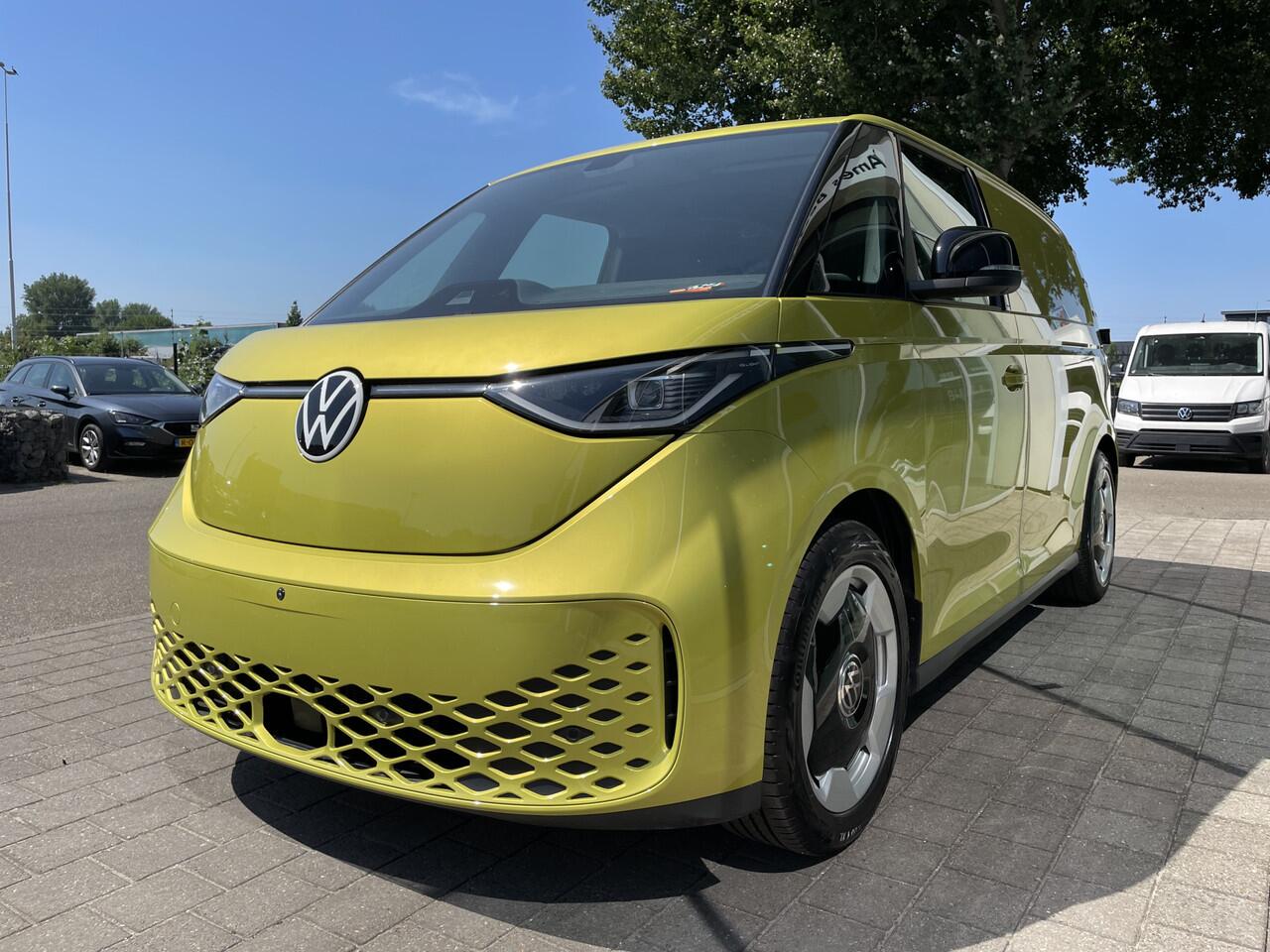 Volkswagen ID. Buzz Cargo Bulli edition 79 kWh Actieprijs! | 360 Camera | App Connect | Trekhaak | 3 Zits