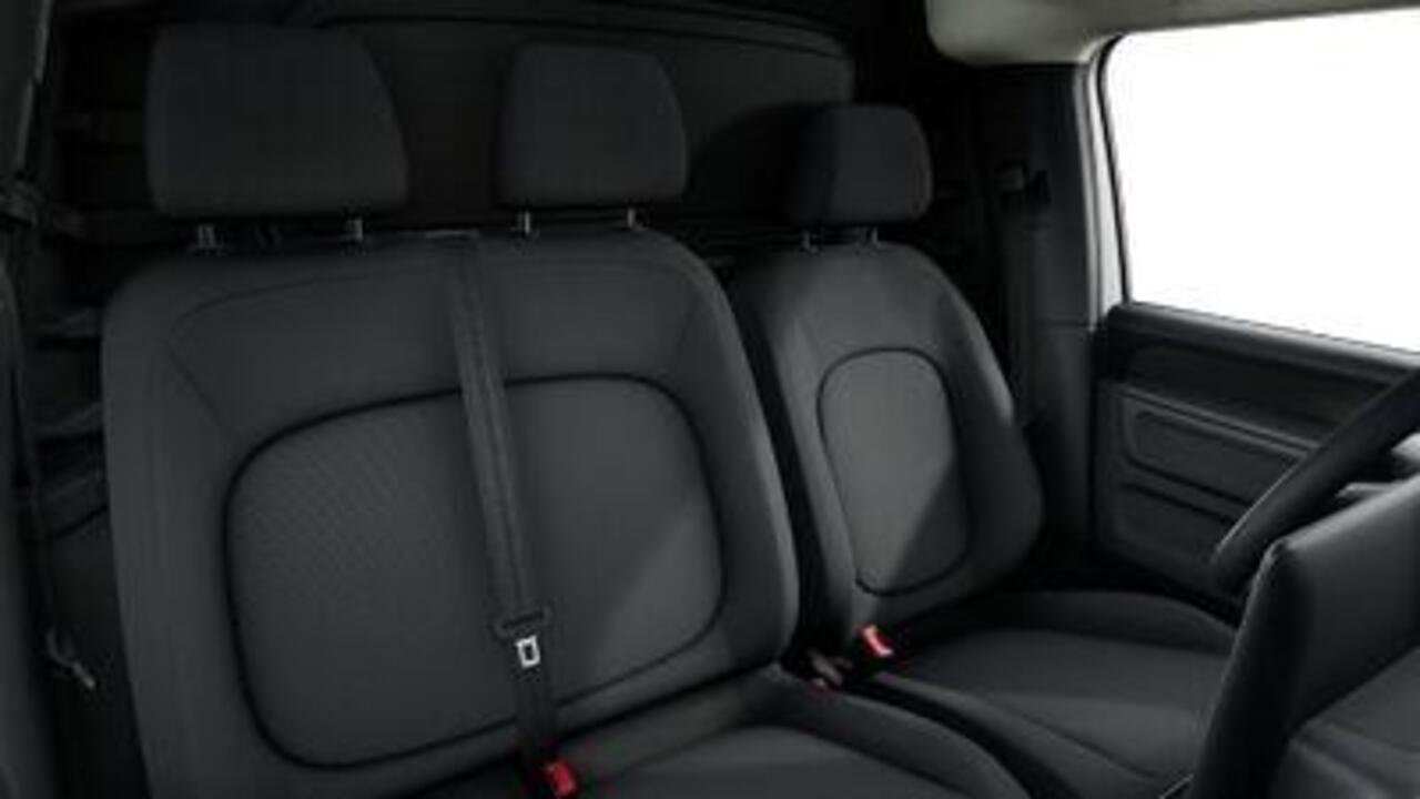 Volkswagen ID. Buzz Cargo Bedrijfswagens Cargo Elektromotor 286 pk Volkswagen Bedrijfswagens ID. Buzz Cargo Elektromotor 286 pk Zijschuifdeur links en rechts, achterdeuren, VOORRAAD!!