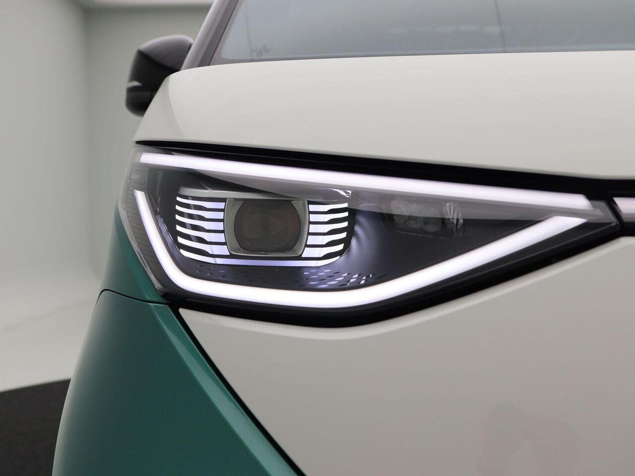 Volkswagen ID. Buzz Cargo Bedrijfswagens Anniversary Edition 286 pk 79kWh | LED Matrix | Comfort pakket | 20" Lichtmetaal |