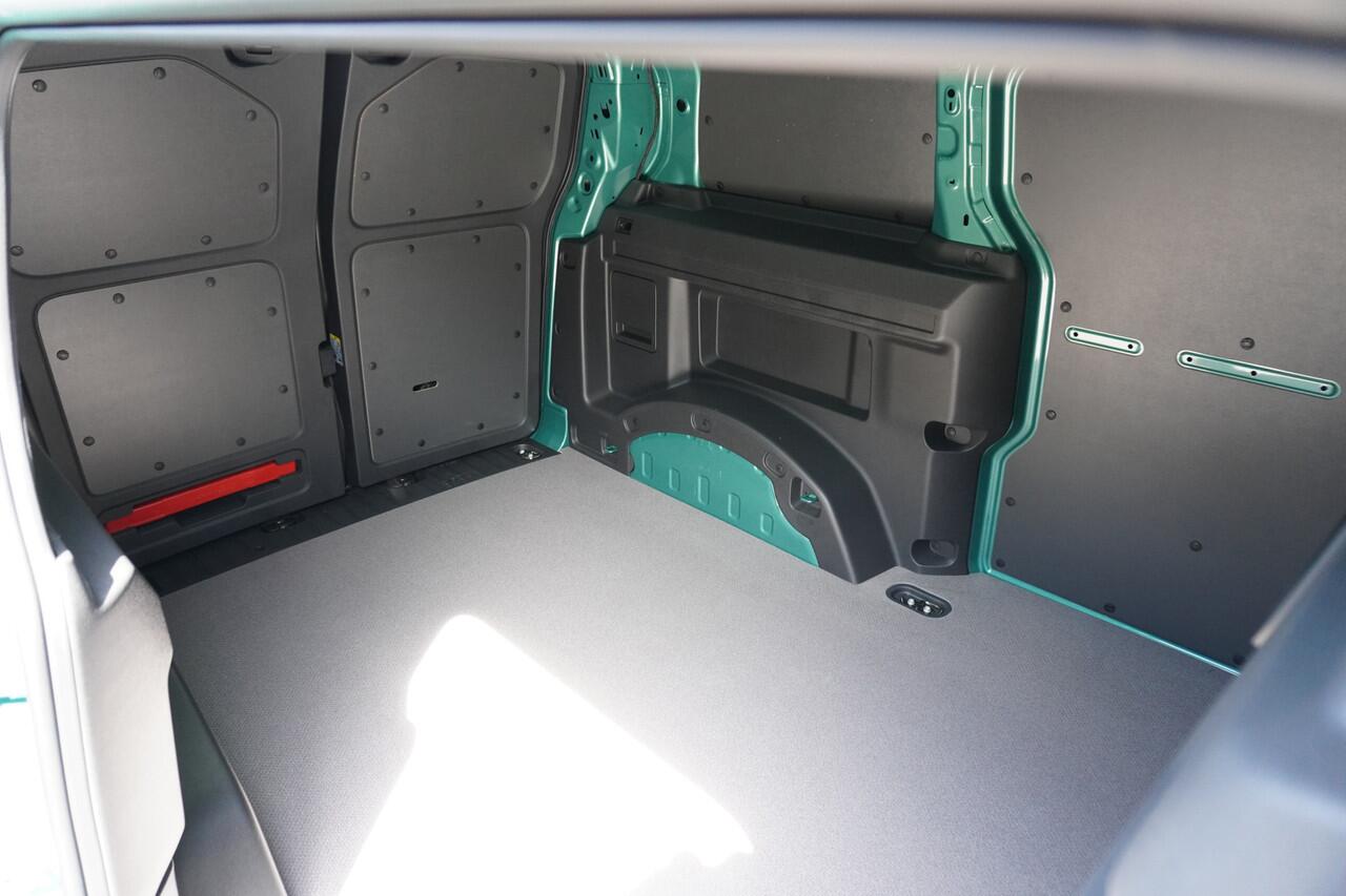 Volkswagen ID. Buzz Cargo ID. Buzz Cargo 340 pk 4-Motion, Anniversary Edition, Glass look panelen, Frontlip, Ondergrille hoogglans zwart, Navigatie, Achterdeuren zonder ruit, Trekhaak