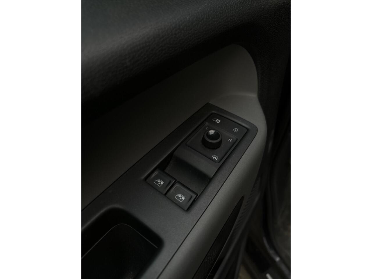 Volkswagen ID. Buzz Cargo 77 kWh - PDC - LMV -