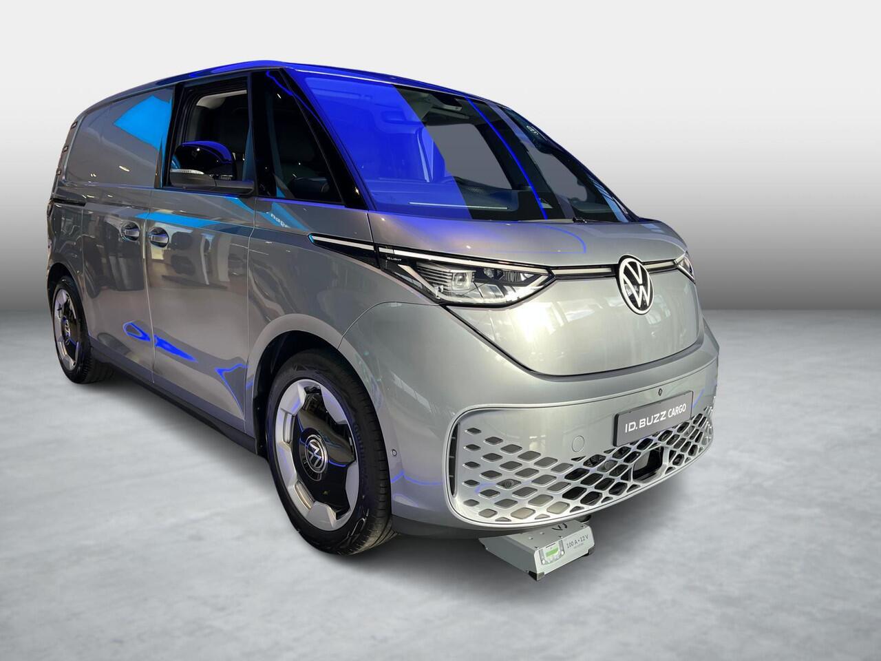 Volkswagen ID. Buzz Cargo Bedrijfswagens Anniversary Edition 4M 340 pk 250 kW elektromotor | 4 Motion | Achteruitrijcamera (Rear View) inclusief 360 graden camera (Area View) | Assistance Pakket Plus | Digitale radio-ontvangst (DAB+) | Navigatie 'Discover Pro' | Anniversary Editio