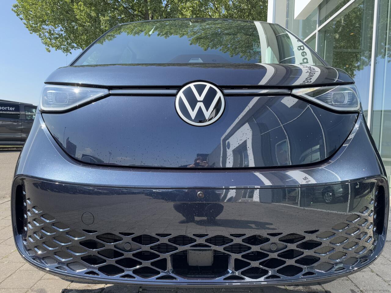 Volkswagen ID. Buzz Cargo Bulli edition 340PK 4MOTION | Trekhaak 1.800KG trekken | 2 zits | 360 graden camera |