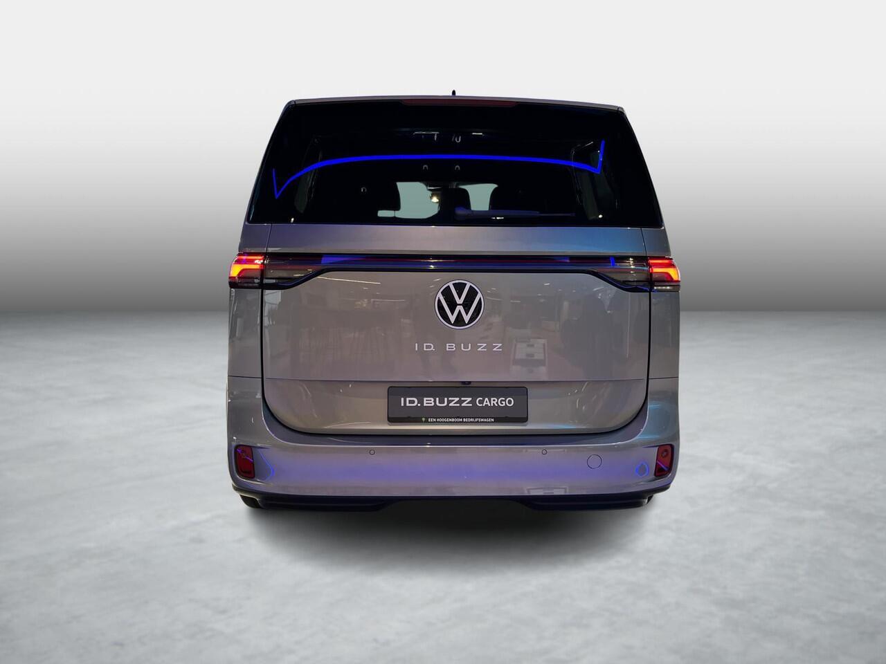 Volkswagen ID. Buzz Cargo Bedrijfswagens Anniversary Edition 4M 340 pk 250 kW elektromotor | 4 Motion | Achteruitrijcamera (Rear View) inclusief 360 graden camera (Area View) | Assistance Pakket Plus | Digitale radio-ontvangst (DAB+) | Navigatie 'Discover Pro' | Anniversary Editio