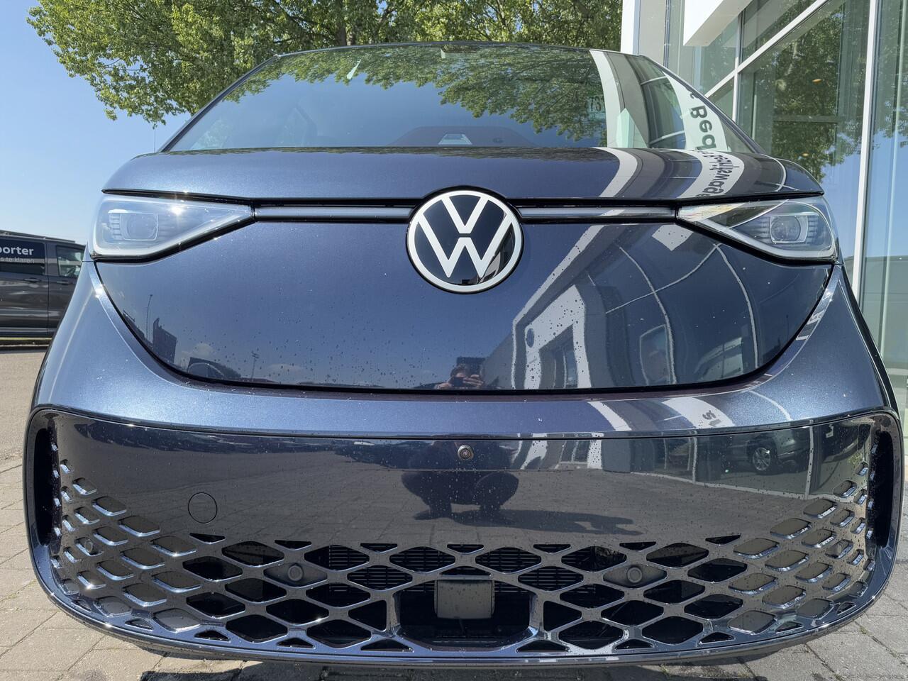 Volkswagen ID. Buzz Cargo Bulli edition 340PK 4MOTION | Trekhaak 1.800KG trekken | 2 zits | 360 graden camera |