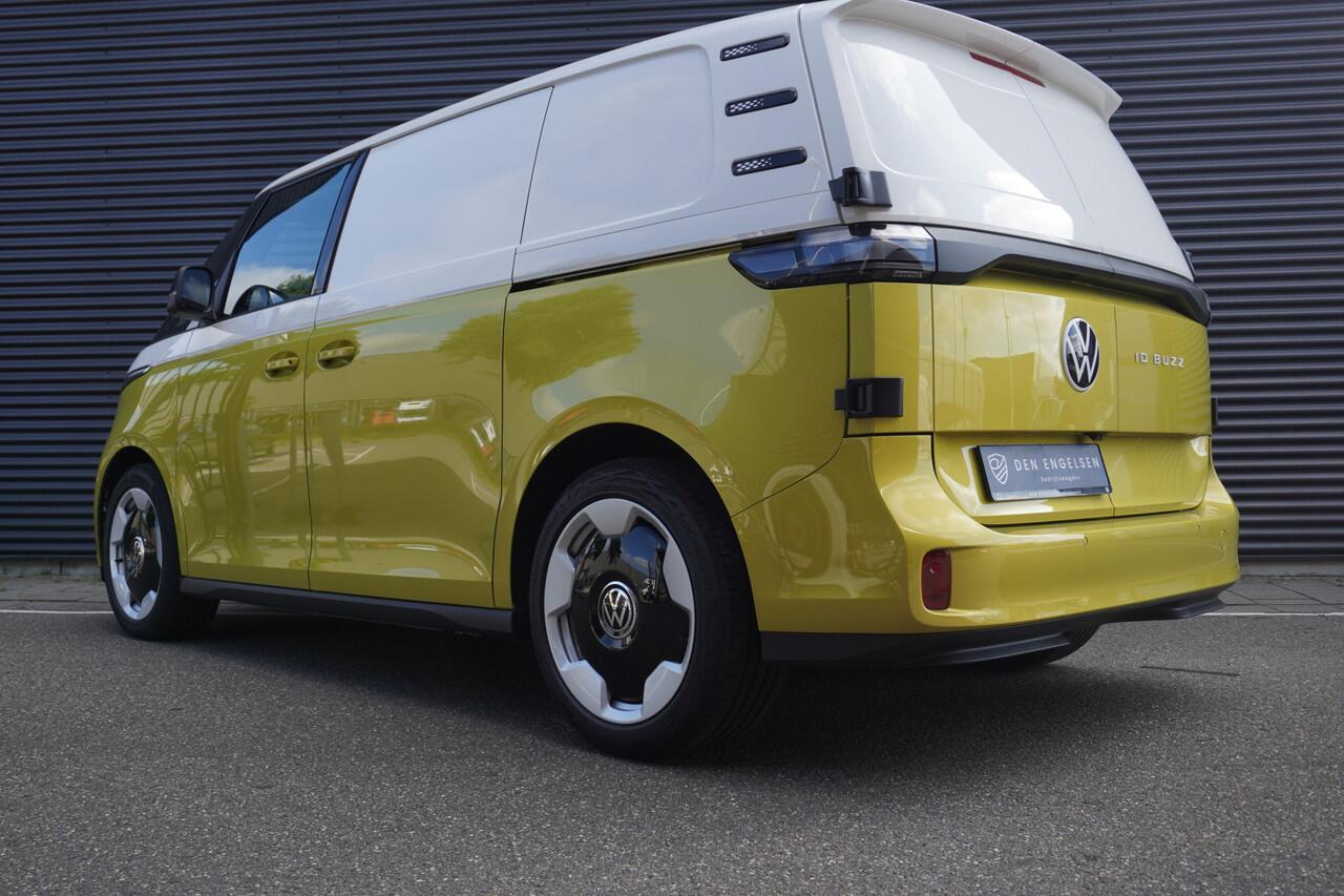 Volkswagen ID. Buzz Cargo ID. Buzz Cargo 340 pk 4-Motion, Anniversary Edition, Achteruitrijcamera, Comfortstoelen met armleuning, Navigatie, Achterdeuren zonder ruit, Trekhaak, Warmtepomp, Schuifdeur rechts en links