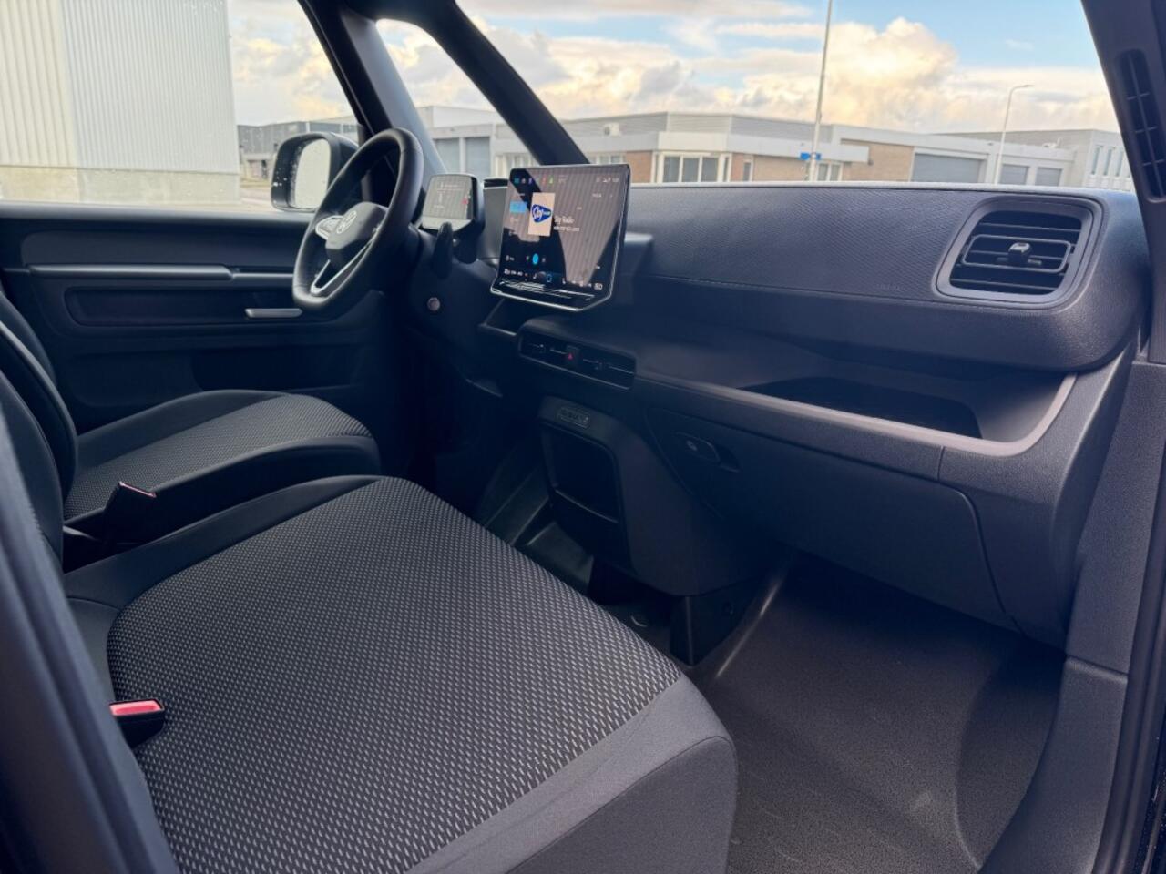 Volkswagen ID. Buzz BULLI EDITION 286pk 79 KWH Cargo dubbele schuifdeur trekhaak