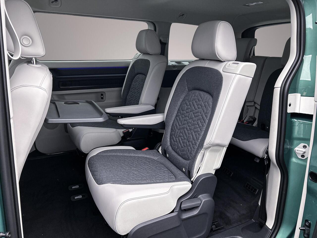 Volkswagen ID. Buzz Pro Bulli 286pk 86 kWh LWB | NETTO-DEAL RIJKLAAR (incl BTW/BPM) | 6-zits | Adaptieve Cruise Control | Matrix-Led koplampen | 20'' |