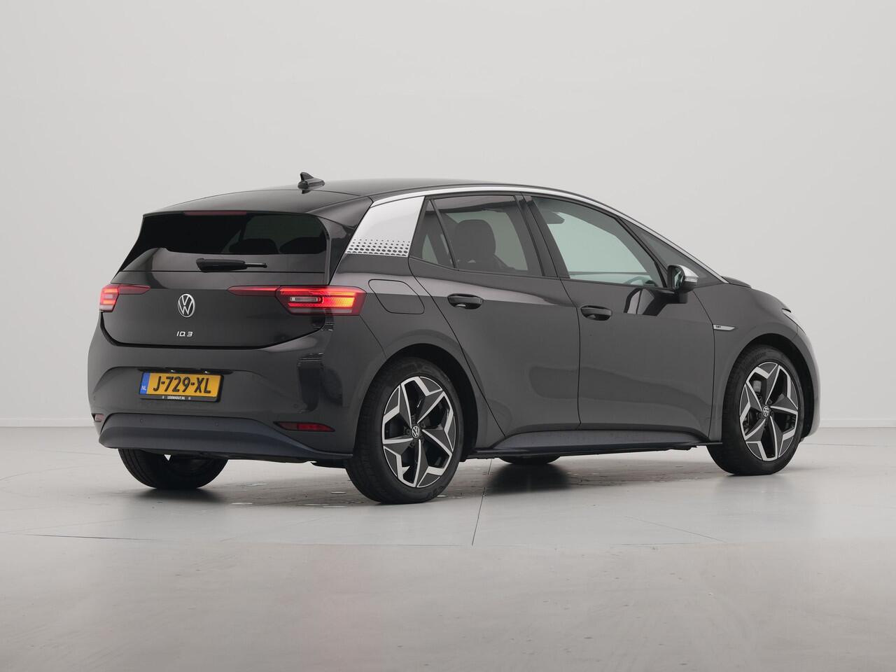 Volkswagen ID.3 First Plus 58 kWh 204pk Navigatie Camera Stoel/Stuurverwarming Carplay Pdc 2 Gereserveerd VDU lease Jacques Hulsman