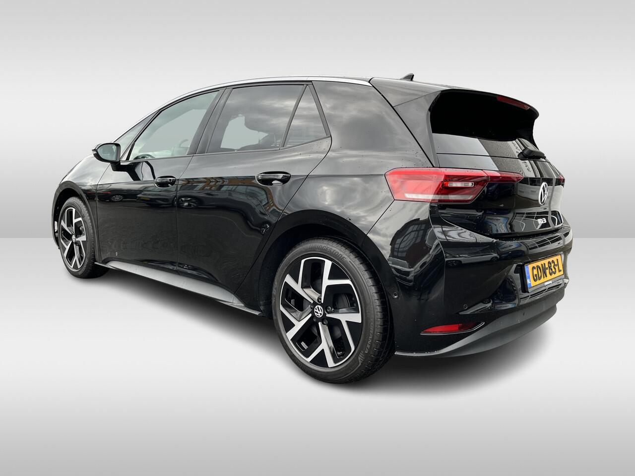 Volkswagen ID.3 Pro Business 58 kWh Navigatie Pro / Parkeersensoren / App-connect / 19"LM Velgen / Camera Rijdende Demo, graag bezichtiging op afspraak