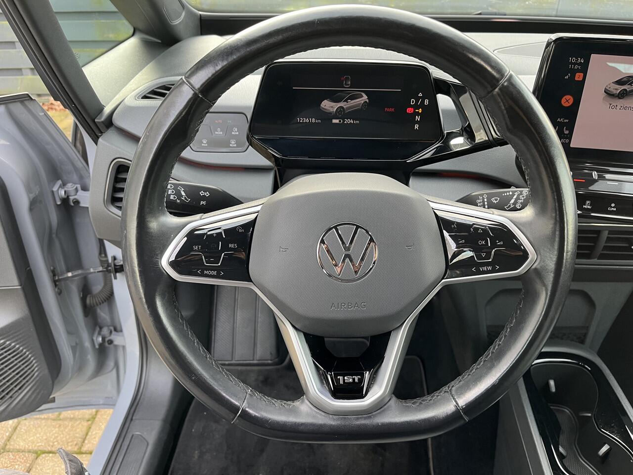 Volkswagen ID.3 First 58 kWh 50% deal 7.775,- ACTIE Carplay / Stoelverwarming / Clima / Cruise