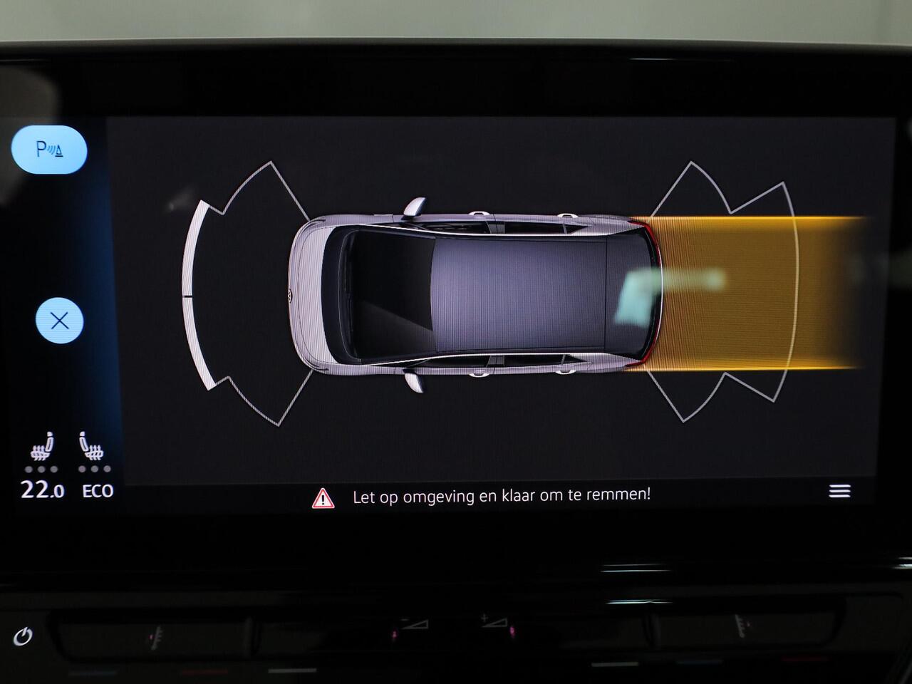 Volkswagen ID.3 First 58 kWh 204 pk | Navigatie | Parkeersensoren | Adaptieve cruise control | Stoelverwarming | Apple Carplay/Android Auto |