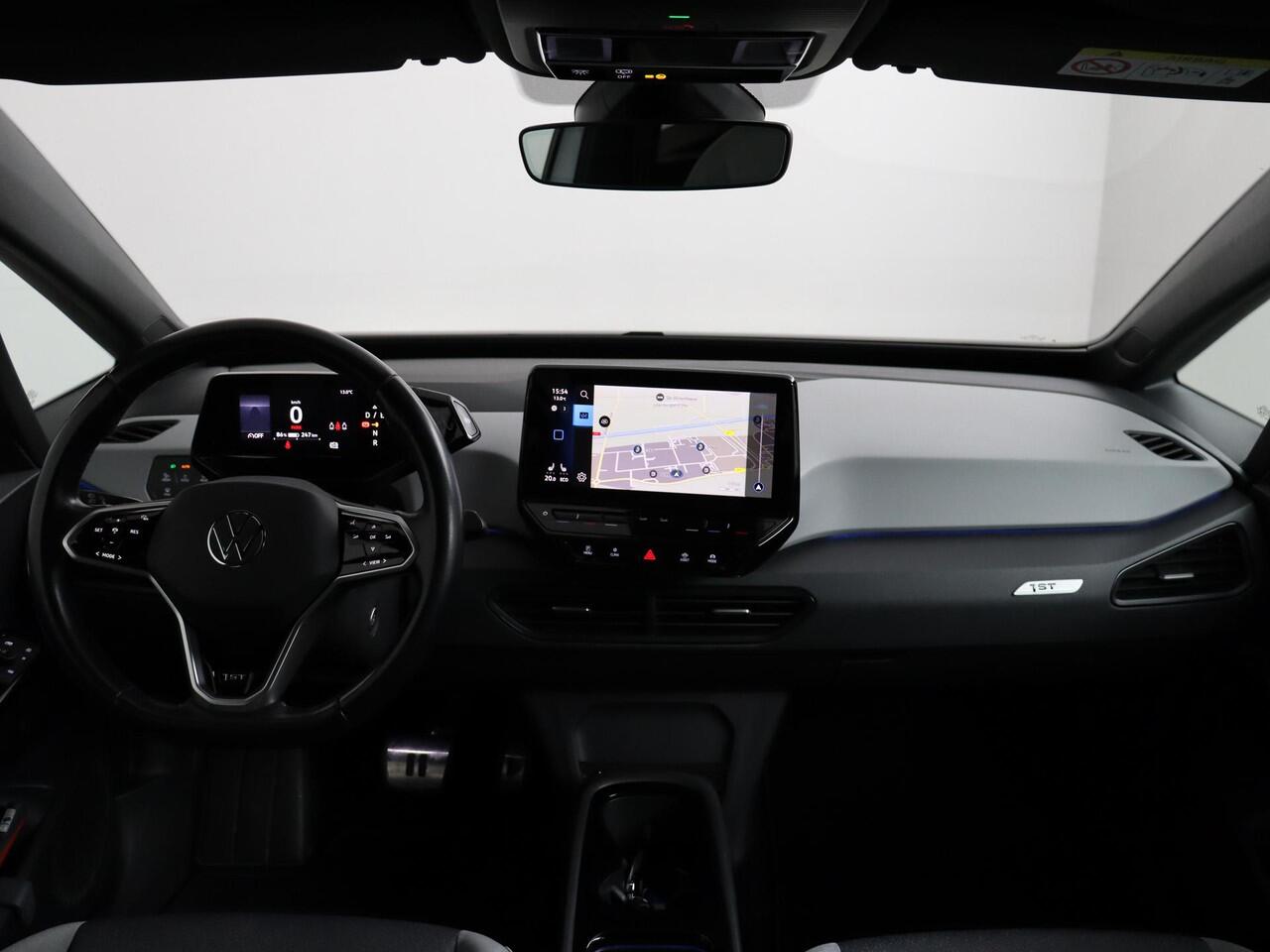 Volkswagen ID.3 First Plus 58 kWh | SoH 94,1% | Trekhaak | Navigatie | Camera!