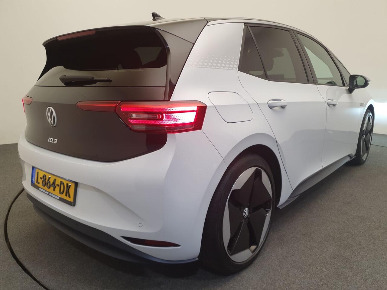 Volkswagen ID.3 First 58 kWh Panorama dak, ACC, App connect