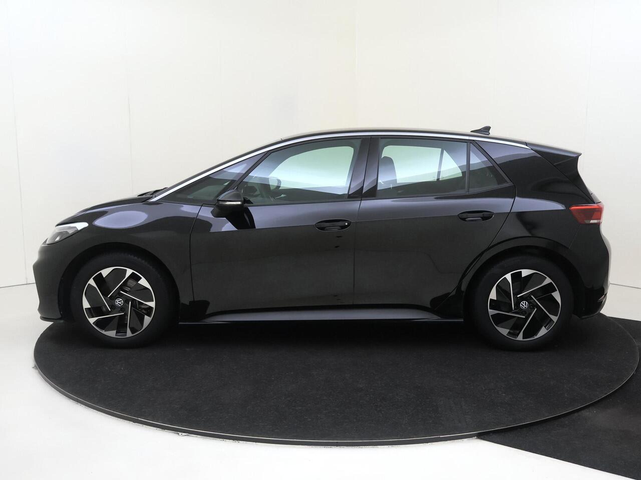 Volkswagen ID.3 Pro 59 kWh | SoH 91% | Parkeersensoren | Adaptieve cruise control | CarPlay | Navigatie | Stoel- en stuurwielverwarming | Elektrisch inklapbare buitenspiegels |