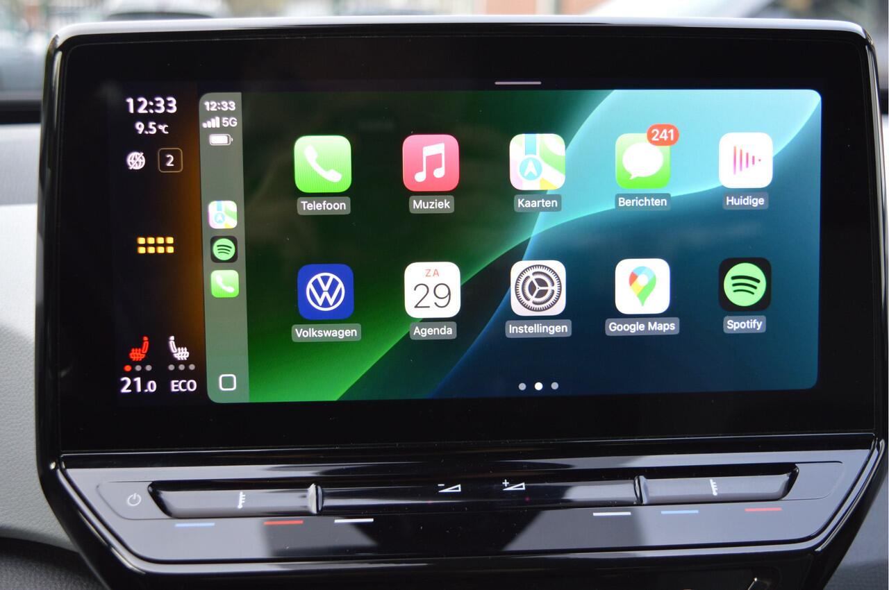 Volkswagen ID.3 First Plus 58 kWh NL-Auto / 19" / SOH 89% / Led matrix / Clima / Keyless / Apple,android