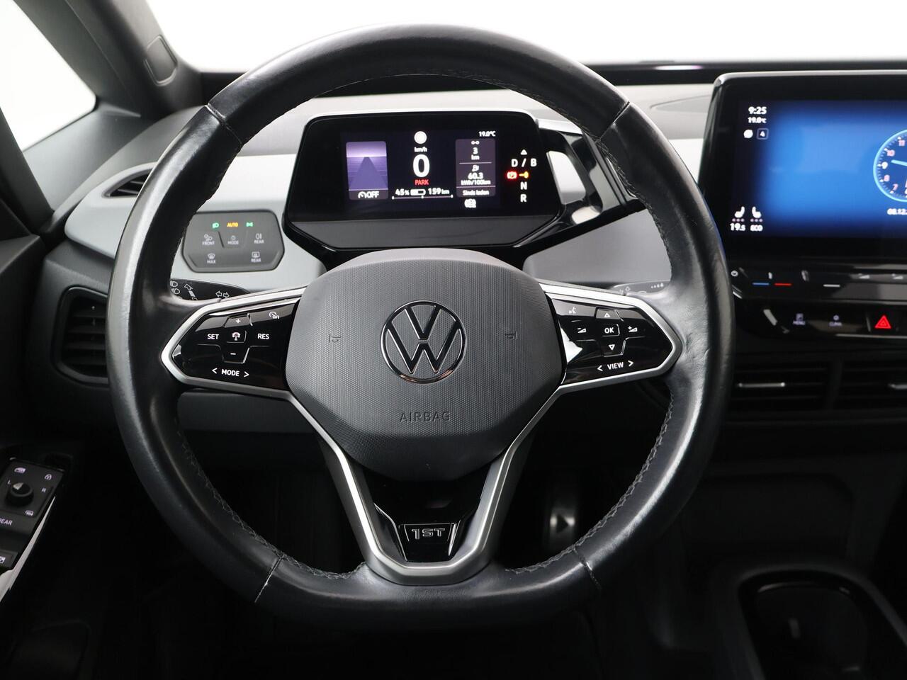 Volkswagen ID.3 First Plus 58 kWh | 204 PK | Adaptive cruise control | Navigatiesysteem | Matrix LED koplampen | Parkeersensoren |
