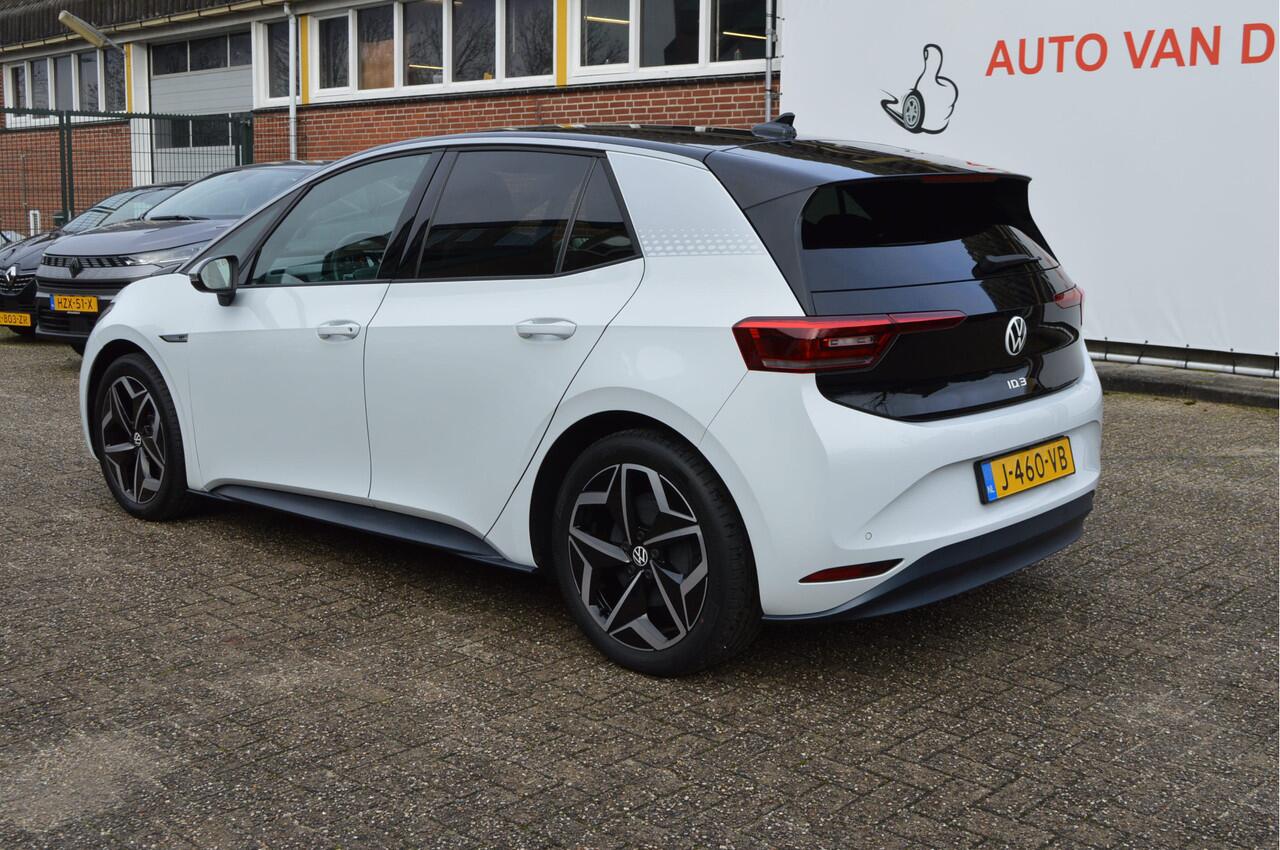 Volkswagen ID.3 First Plus 58 kWh NL-Auto / 19" / SOH 89% / Led matrix / Clima / Keyless / Apple,android