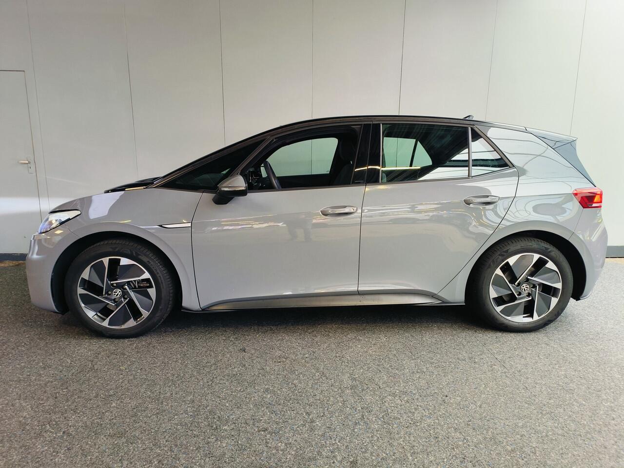 Volkswagen ID.3 Pure 45 kWh uit 2022 Rijklaar + 12 maanden Bovag-garantie Henk Jongen Auto's in Helmond, al 50 jaar service zoals 't hoort!