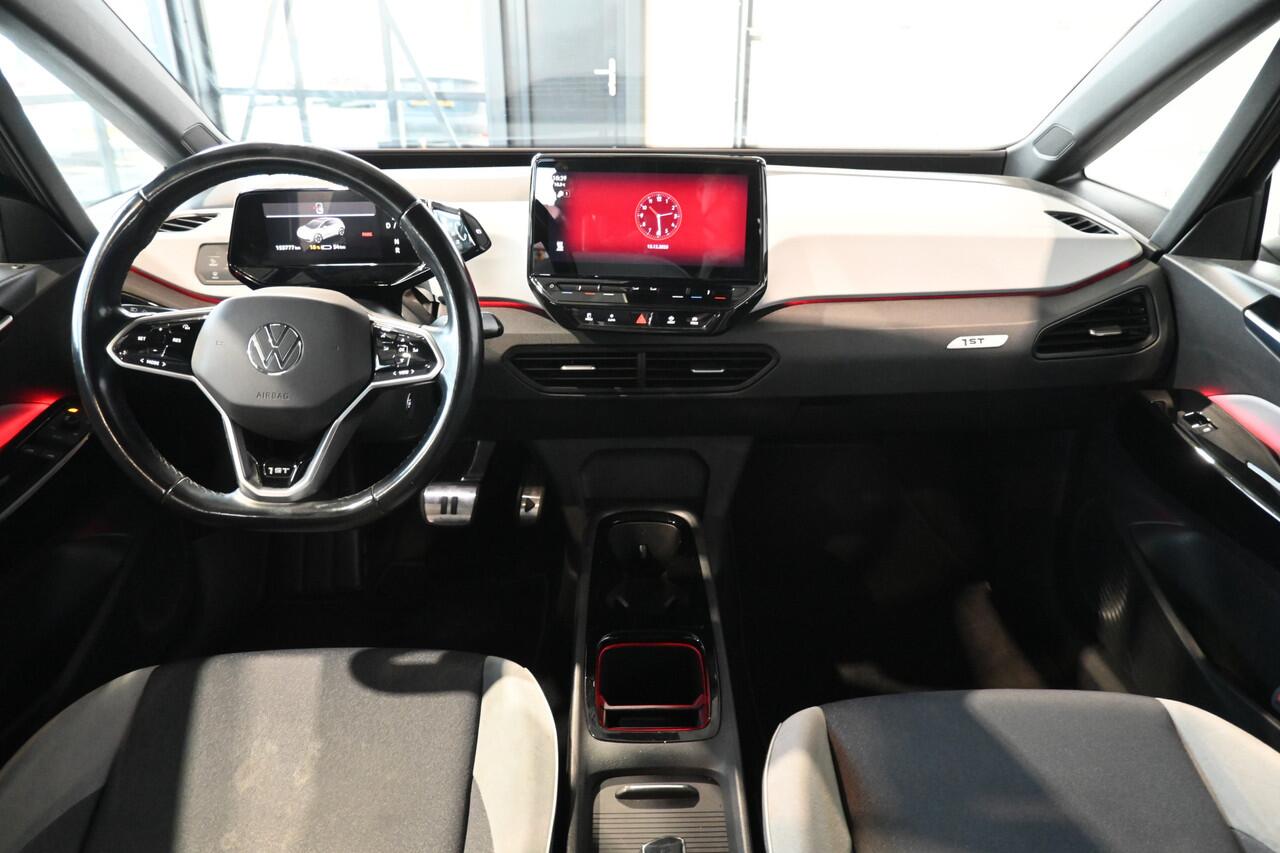Volkswagen ID.3 First Plus 58 kWh Navigatie Stoel/Stuur verwarming Carplay Camera Inruil Mogelijk!