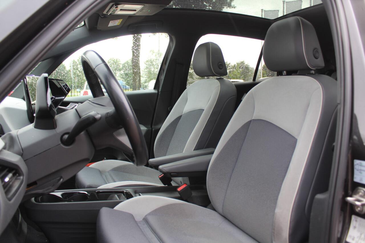 Volkswagen ID.3 First Max 58 kWh / SOH 92,8% / Full option! / Panoramadak / Camera / Head-up / Keyless / 20'' / ACC / Dodehoek / Elektr. stoelen / Massage / Navigatie / Stuurverwarming