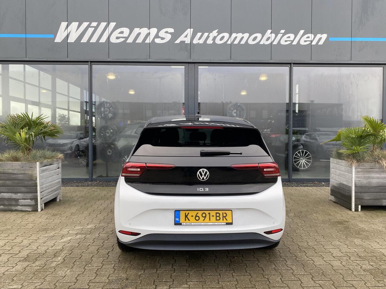 Volkswagen ID.3 First Plus 58 kWh Stuurverw en Stoelverw. Camera, Adaptive Cruise Control & App-Connect