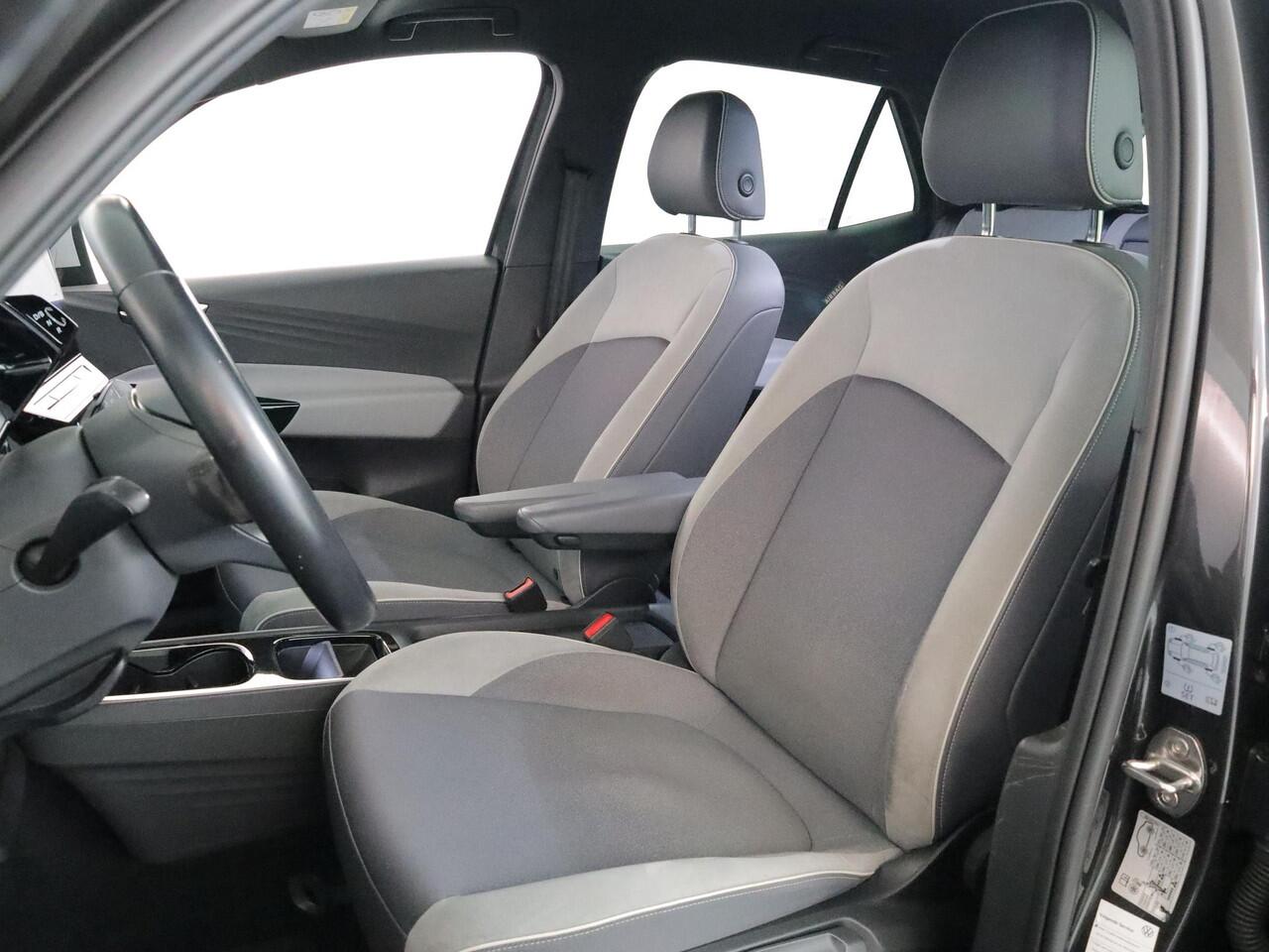 Volkswagen ID.3 First Plus 58 kWh 19'LMvelgen| verwarmd stuur en voorstoelen | Camera| SOH 89%