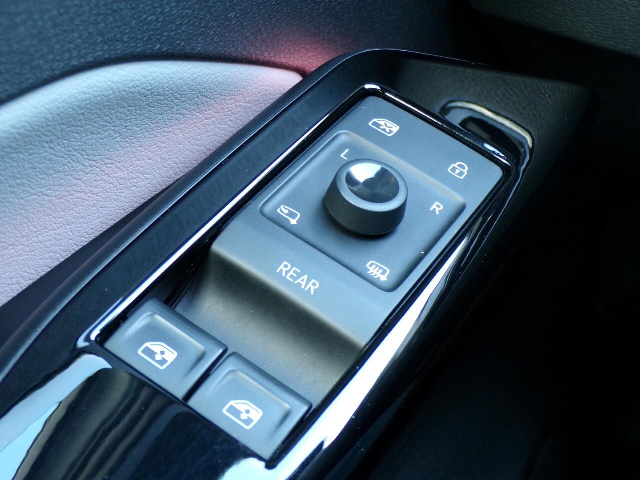 Volkswagen ID.3 First Plus 58 kWh, SOH 94% / Full LED / Carplay + Android Auto / Camera + Sensoren / Adaptive Cruise / 19' LMV