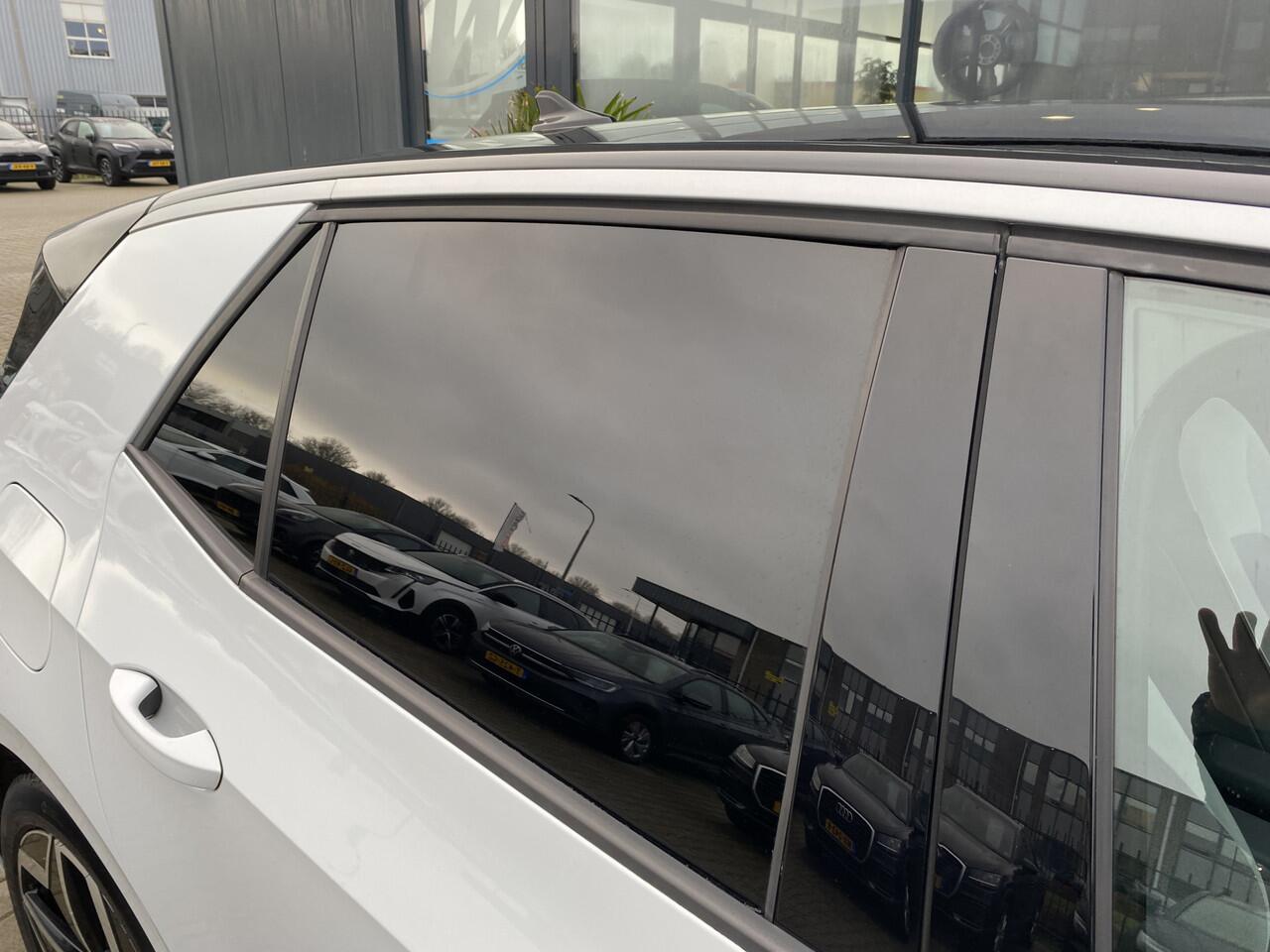 Volkswagen ID.3 First Plus 58 kWh Stuurverw en Stoelverw. Camera, Adaptive Cruise Control & App-Connect