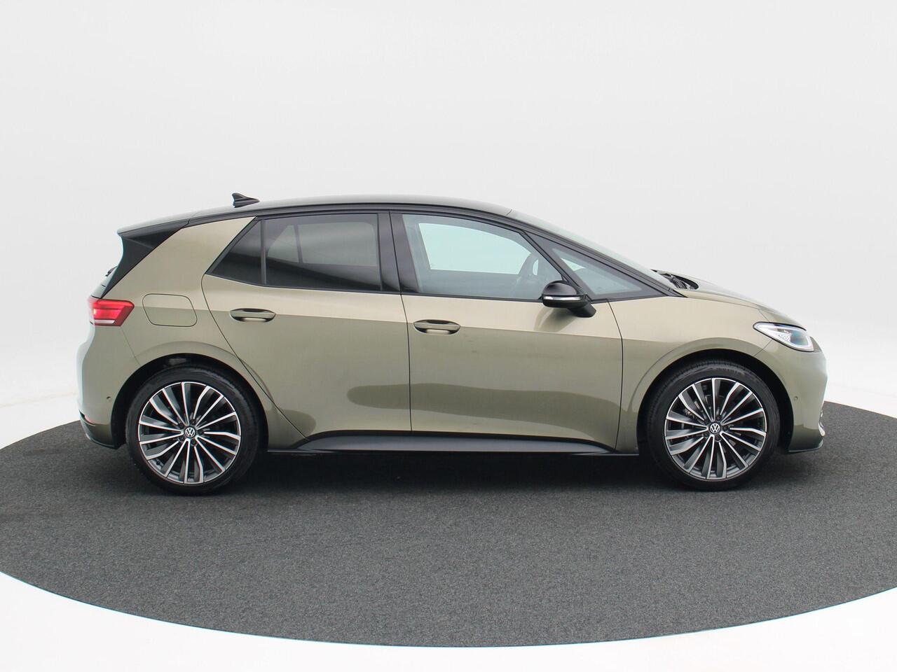 Volkswagen ID.3 Pro Limited Edition 58 kWh | Achteruitrijcamera | Navigatie | LED Matrix | Stoel- & Stuurverwarming |