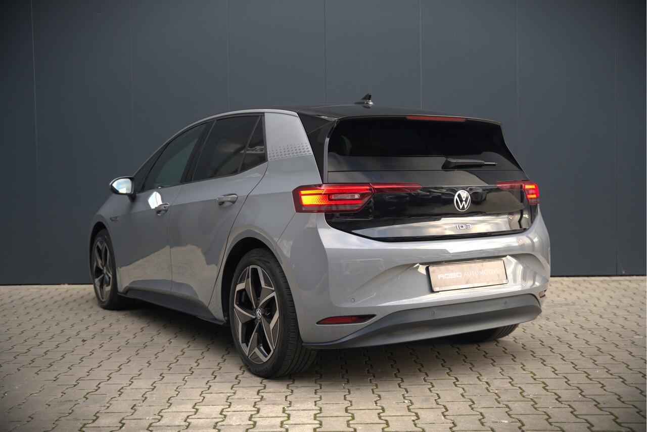 Volkswagen ID.3 First Plus 58 kWh | Stoelverwarming | Stuurverwarming | Camera | Adaptive Cruise Control | Navigatie | Standkachel | Keyless | Parkeersensoren | LED | Apple Carplay | BTW |