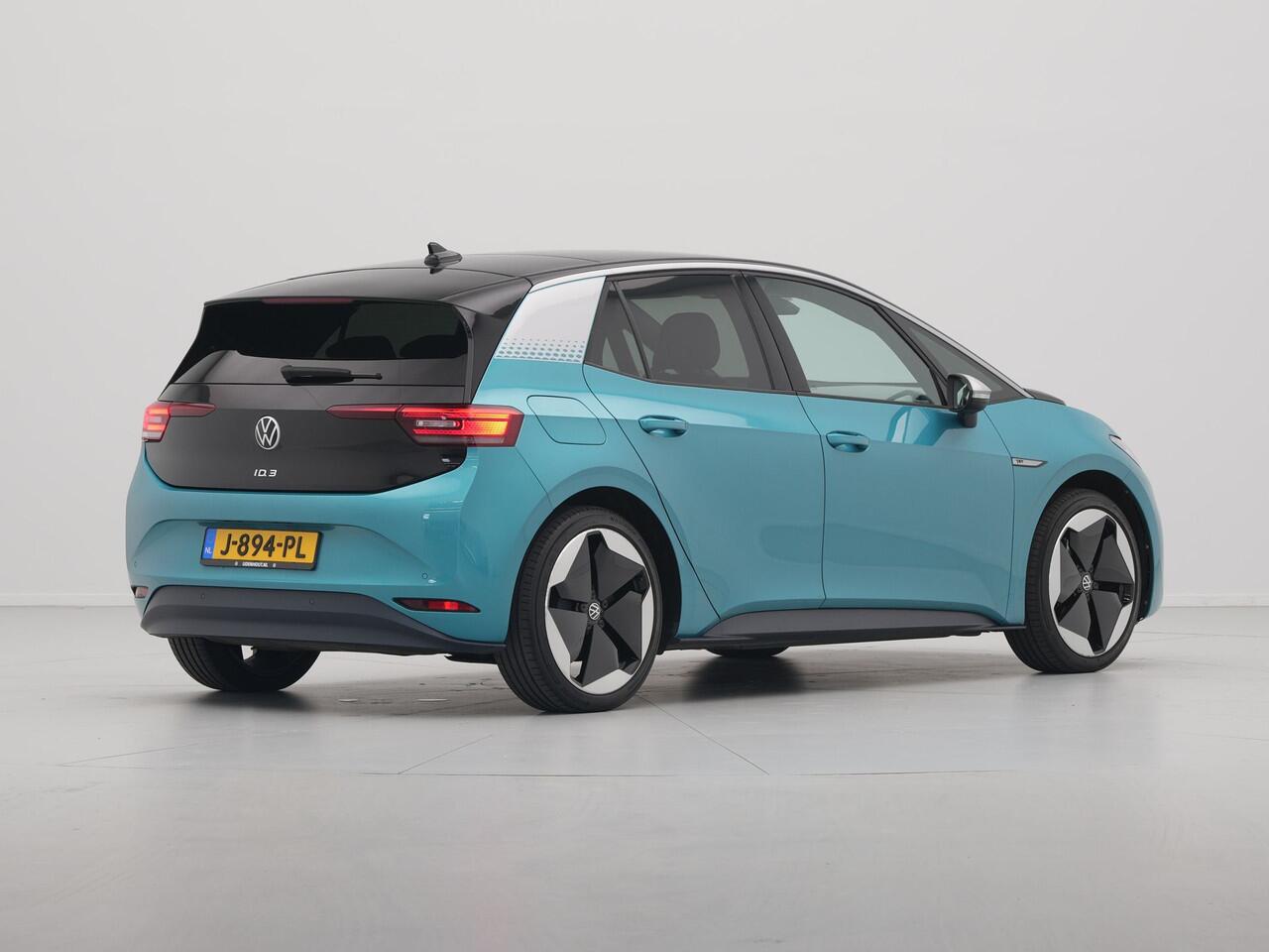 Volkswagen ID.3 First Max 58 kWh 204pk Panorama Navigatie Camera Acc Stoelverwarming 301